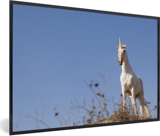Foto in lijst - Eenhoorn op heuveltop fotolijst 120x80 cm - Poster in lijst (Wanddecoratie woonkamer / slaapkamer) Foto in lijst - Eenhoorn op heuveltop fotolijst 120x80 cm - Poster in lijst (Wanddecoratie woonkamer / slaapkamer)