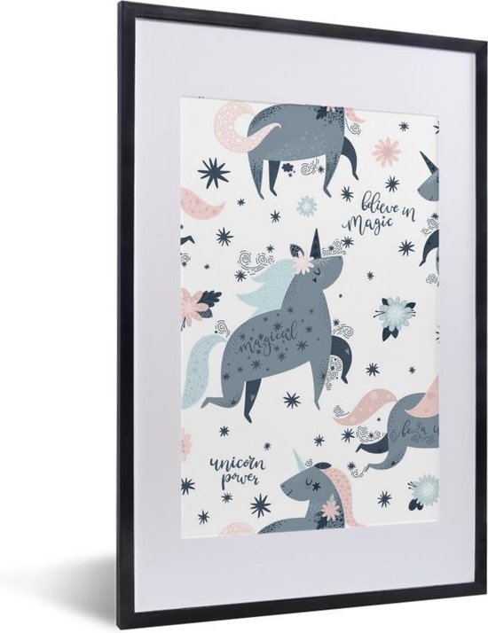 Kinderillustratie met een patroon van eenhoorns 40x60 cm Kinderillustratie met een patroon van eenhoorns 40x60 cm