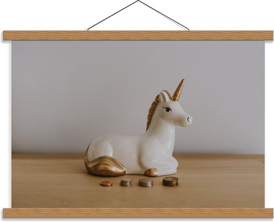 Schoolplaat – Wit met Goude Eenhoorn - 60x40cm Foto op Textielposter (Wanddecoratie op Schoolplaat) Schoolplaat – Wit met Goude Eenhoorn - 60x40cm Foto op Textielposter (Wanddecoratie op Schoolplaat)