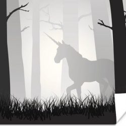 Illustratie van een eenhoorn in een mistig bos poster 160x120 cm - Foto print op Poster (wanddecoratie woonkamer / slaapkamer) / Wilde dieren Poster XXL / Groot formaat!