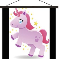 Illustratie van een roze eenhoorn met sterren schoolplaat platte latten zwart 120x160 cm - Foto print op textielposter (wanddecoratie woonkamer/slaapkamer) XXL / Groot formaat!