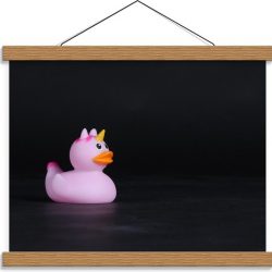 Schoolplaat – Roze Bandeendje met Unicorn - 40x30cm Foto op Textielposter (Wanddecoratie op Schoolplaat)