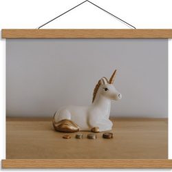 Schoolplaat – Wit met Goude Eenhoorn - 40x30cm Foto op Textielposter (Wanddecoratie op Schoolplaat)