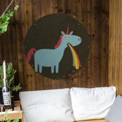 Tuinposter rond Eenhoorn illustratie - Een illustratie van een eenhoorn die overgeeft Tuinposter - Ronde tuinposter 90x90 cm - Tuindoek/Buitencanvas/Schilderijen voor buiten (tuin decoratie)
