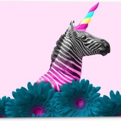 Tuinposter – Zebra als Eenhoorn met Bloemen - 40x30cm Foto op Tuinposter  (wanddecoratie voor buiten en binnen)